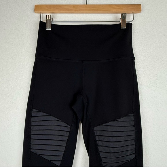 ALO Yoga Black 7/8‎ High-Waist Moto Leggings - Picture 4 of 9